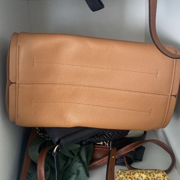 Brown Kate Spade Knott Pebbled and Suede large shoulder bag. - Picture 6 of 6